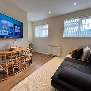 Lovely 2-bedroom In A Great Location Apartment