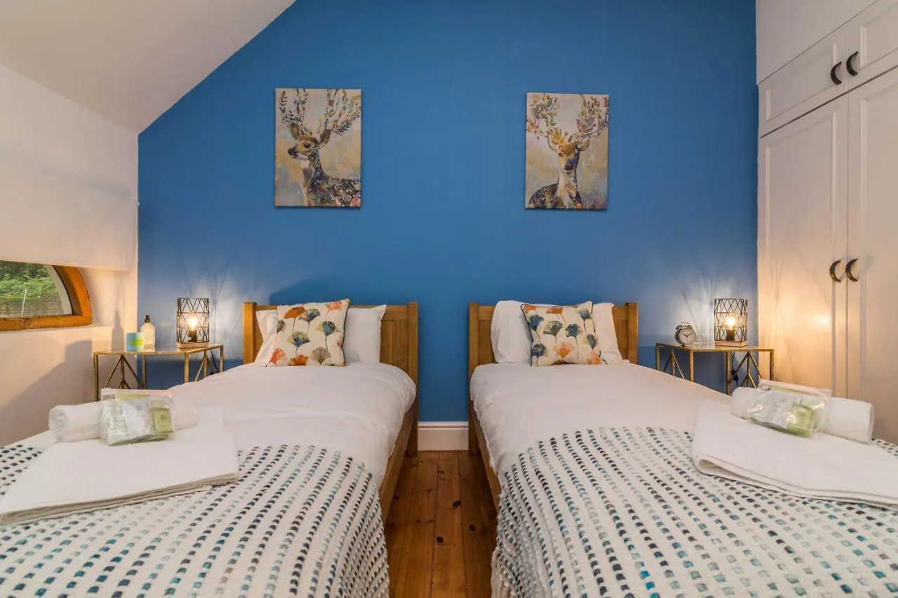 De Luxe Short Stays-Mapperley Coach House Nottingham 0*,  Storbritannien